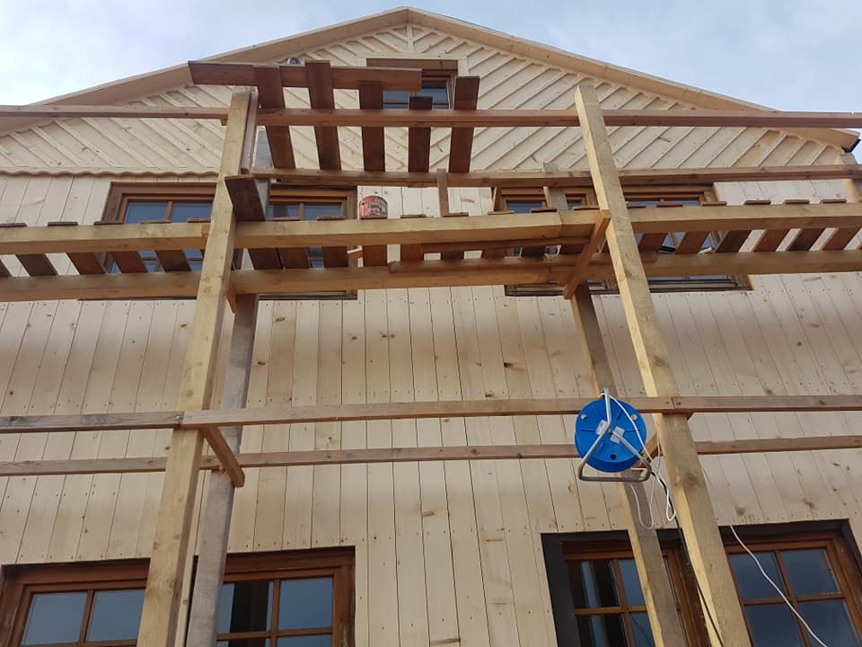 Rekonstrukce Fasády-Krkonoše kolínská bouda